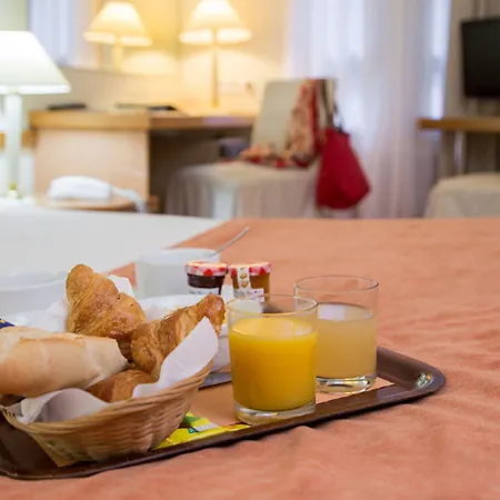 Hotel Fertel Etoile-3